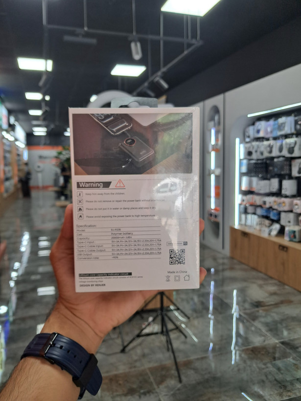 پاوربانک فست شارژ 20000 رنجر مدل Renjer-p-235